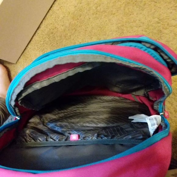 Columbia Backpack - Picture 2 of 4